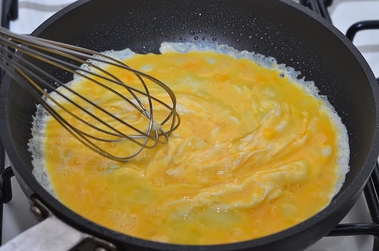 Omelett mit Zucchini: Kochen Rezepte im Backofen und Multicooker 06