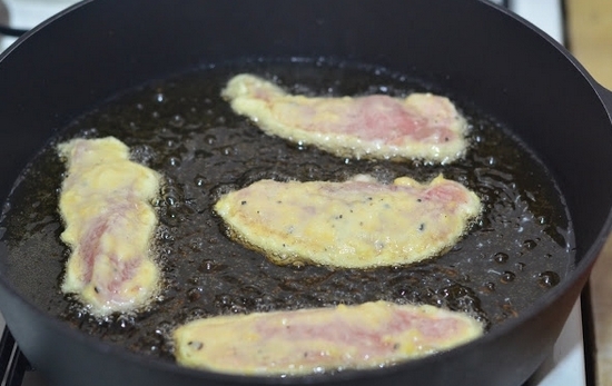 Schweinekoteletts in einer Pfanne und im Backofen: Rezepte mit Fotos 08