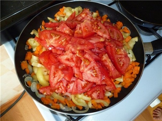 Gemüseeintopf mit Hühnchen: Kochrezepte mit Kartoffeln, Zucchi und Tomaten 13