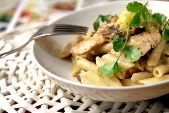 Pasta (Fetuchini und andere Arten) mit Hühnchen, Pilzen in cremiger Sauce: Schritt-für-Schritt-Rezept mit Fotos 09