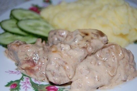 Hühnerleber, gebraten mit Zwiebeln in Sauerrahm: Kochrezepte und kulinarische Tipps 13