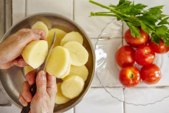 Gulasch, ungarische ungarische Suppe: Rezepte mit Fotos 06