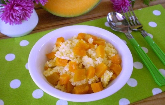 Schraubenschlüsselbrei mit Kürbis auf Milch: Rezepte zum Kochen köstlicher und nützlicher Frühstück. Kaloriengericht 12