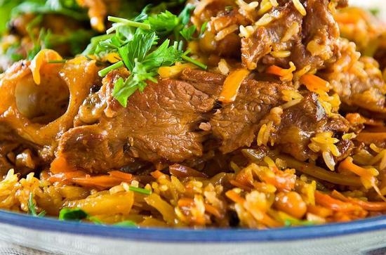 Rezept Plov mit Rindfleisch: Geheimnisse der Kochgerichte in Kasan und Multicooker 01