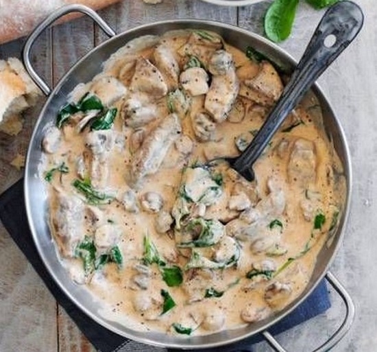 Stroganovsky-Leber: Klassisches Rezept und Variationen 09