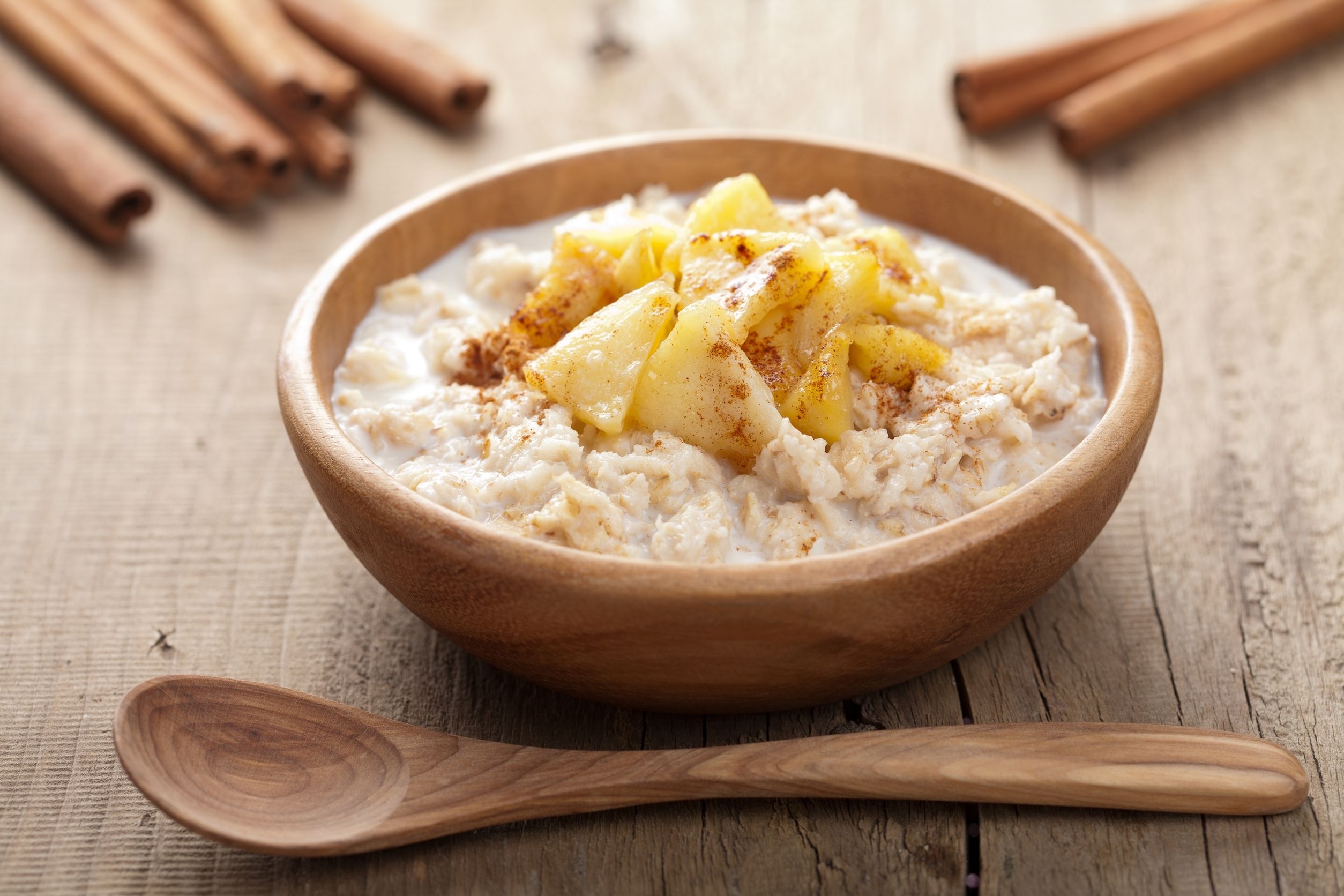 Hercules Brei auf Milch: Was ist nützlich, wie viele Kalorien enthält?? So kochen Sie Brei in einem Topf- und Multicooker - Rezepte 04