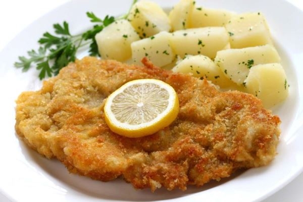 Schweinefleisch Schnitzel: Rezepte. Wie man ein klassisches Schnitzel kocht? 01