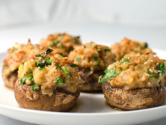 Gebackene Champignons in den Ofen gebacken. Rezepte für jeden Geschmack 08