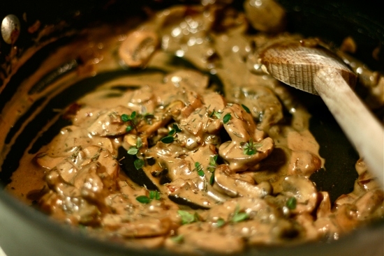 Wie viel und wie man Champignons in einer Pfanne braten - Rezepte mit Kartoffeln und Sauerrahm 04