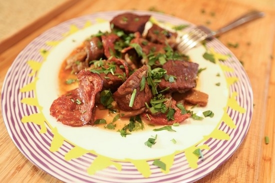 Eintopf Rindfleisch mit Soße, köstlicher Gulasch vom Rindfleisch mit Soße - Rezepte mit Fotos 04