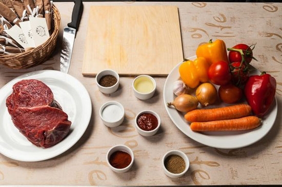 Eintopf Rindfleisch mit Soße, köstlicher Gulasch vom Rindfleisch mit Soße - Rezepte mit Fotos 12