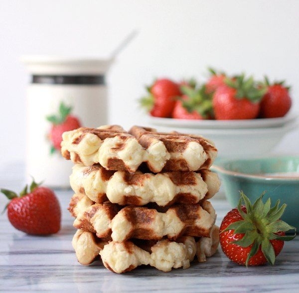 Belgische Waffeln: Rezepte. Vorbereitung belgischer Waffeln in den Traditionen der nationalen Küchen 02