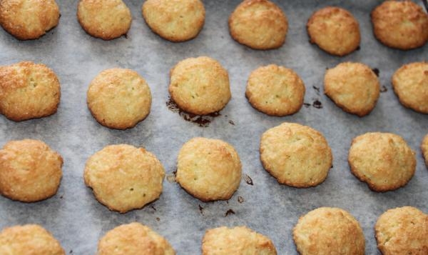 Kokosnusskekse: Rezepte. So machen Sie Kekse mit Kokosnuss-Chips? 06