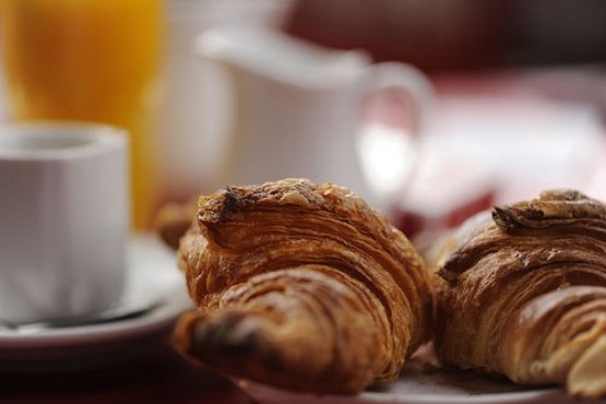 Croissants zu Hause. Wie man köstliche Croissants kocht? 08