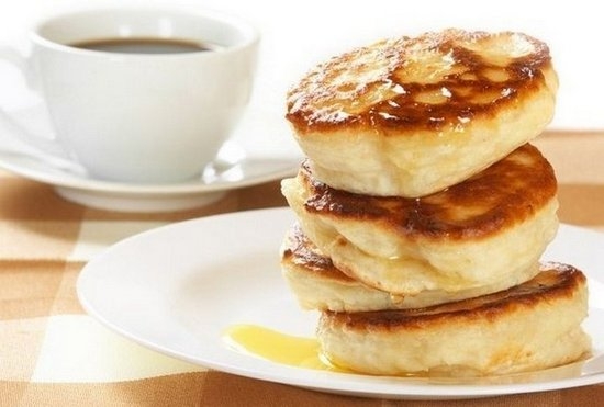 Fritters auf Wasser üppig ohne Hefe - Einfaches Rezept zum Kochen ohne Eier 01