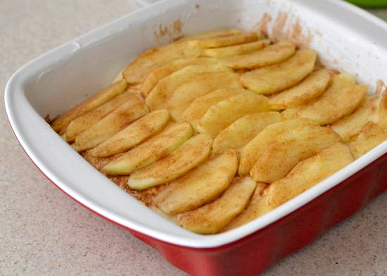 Hefe Teig Tart mit Äpfeln: Erstellen Sie ein exquisites Backen. Geschlossene und offene Kuchenrezepte 13