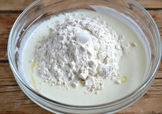 Pies mögen Flusen auf Kefir: Rezepte Gebratenes und Bremsenbacken 04