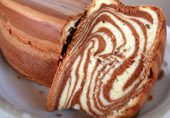 Kuchen «Zebra» Auf Sauerrahm: Rezepte mit Fotos von mehrfarbigem Backen 07