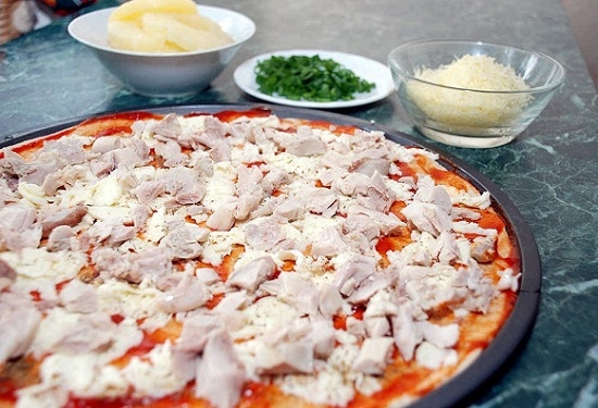 Ananas- und Hühnerpizza: Kochrezepte und kulinarische Tipps 08