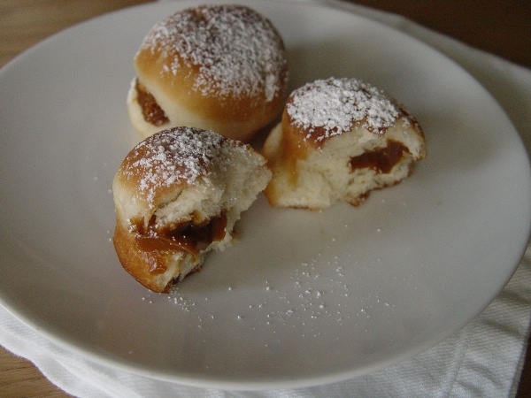 Donuts mit Kondensmilch: Wie man kocht? Rezept für traditionelle Donuts mit Kondensmilch 04