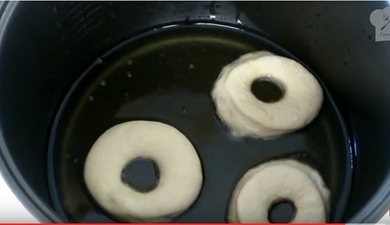 Rezept für Luft, üppige Donuts in Kefir in 15 Minuten 04