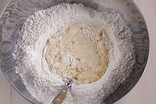 Rezepte des Tragbrots für Brotmacher. So machen Sie ein Lot und backen Sie Brot ohne Hefe zu Hause? 06