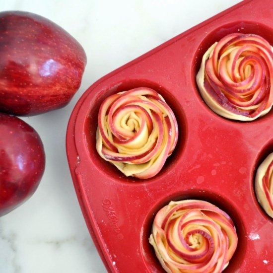 Rosets aus Blätterteig mit Äpfeln: Rezepte des köstlichen und duftenden Backens 08