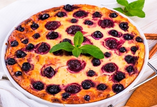 Beuristertes Pie: ein Rezept, das einfach im Ofen ist. Wie kann man Creme-Klassiker und Tatar backen?? 10