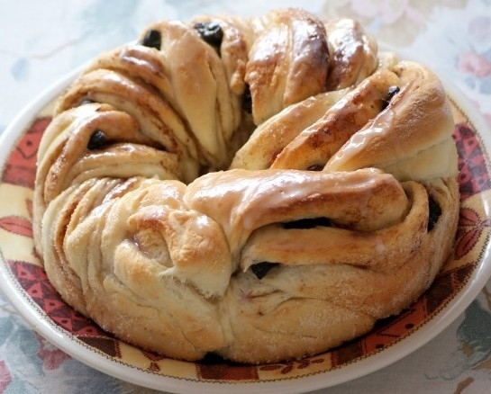 Wie man Teig für Brötchen mit Hefe ohne Milch vorbereiten, auf Kefir? 01