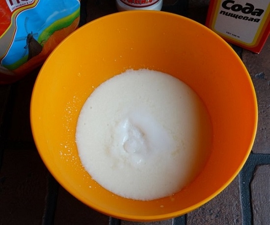 Teig für geröstete Torten in Kefir: Rezepte und Ratschläge 04