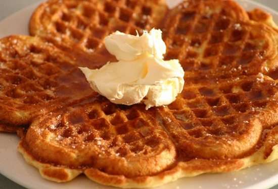 Wiener Waffeln: Rezept für Elektrovale. Wie man den Teig knete, damit die Waffeln weich und luft waren? 02