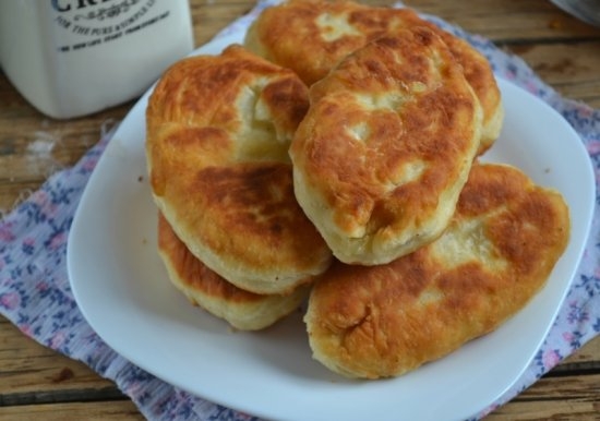 Kuchen in Kefir, gebraten mit Kohl und Kartoffeln: Kochrezepte 02