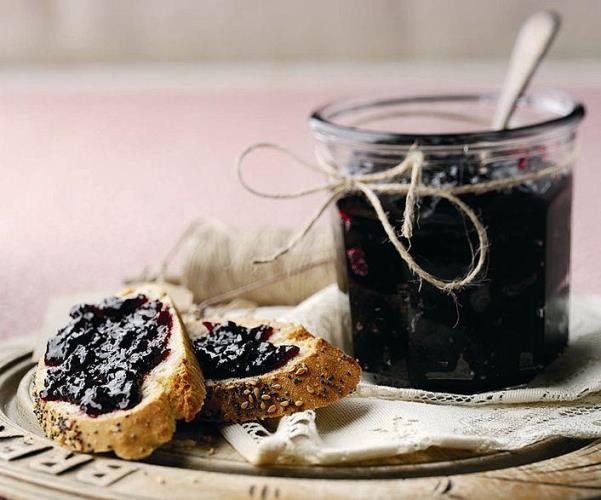 Schwarze Johannisbeere Jam: Rezept. Wie man Schwarze Johannisbeermarmelade kocht, ohne zu kochen? 04