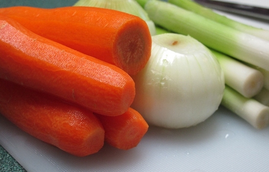 Wie schmackhafte Kochschweinezunge zu Hause gekocht? 04