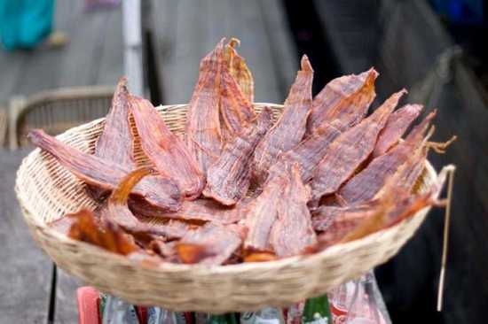 Wie zu Hause, flackernd und trockenes Fleisch ordnungsgemäß: einfache Rezepte 10