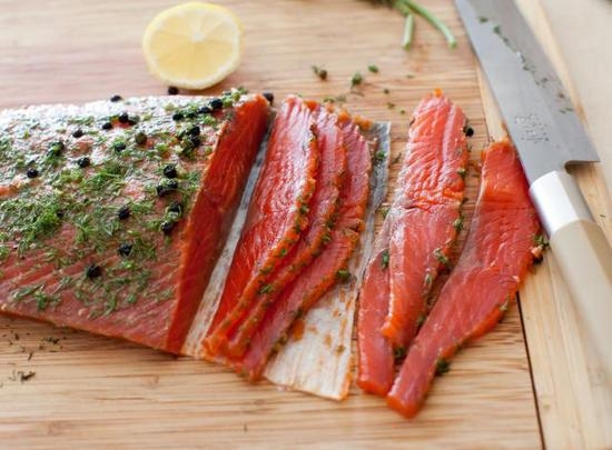 Wie man zu Haviar Trout und Forelle selbst zu Hause begrüßt: leckere und schnelle Rezepte 17