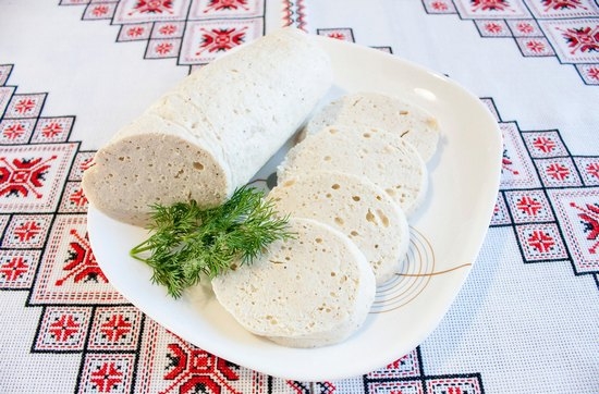 Wilde des schnellen Kochens von Huhn zu Hause. Wurst gekocht, mit Gelatine und anderen Rezepten 01