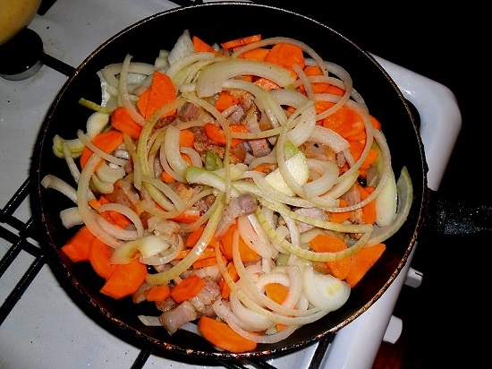 Hepatic Pate zu Hause: Kochen in einer Pfanne und in einem langsamen Herd 06