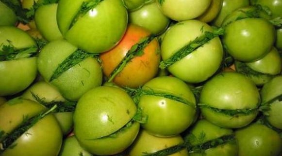 Grüne Tomaten in Georgisch 01