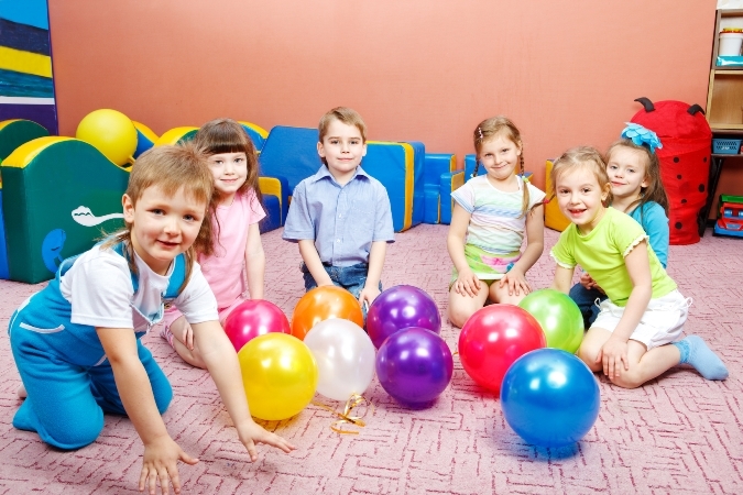 Anpassung eines Kindes im Kindergarten. Tipps zur Auswahl von Kindergarten und Vorbereitung eines Kindes für seinen Besuch 03