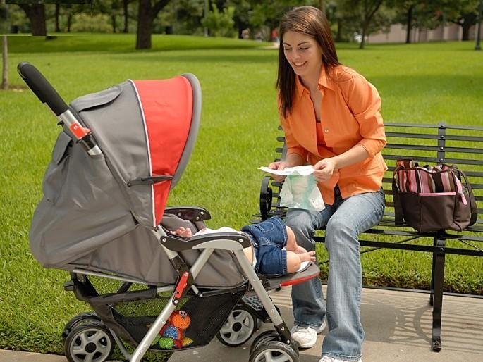 Vergnügungswagen: Bewertungen. Kinderwagen für Neugeborene und Kinder Ältere Bewertungen: Bewertungen und Beschreibung 03