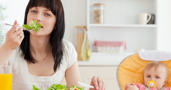 Hypoallergener Ernährung für Pflegemütter: Menü, Produktliste. Wie man essen soll, damit es keinen Koliken in einem Kind gibt? 01