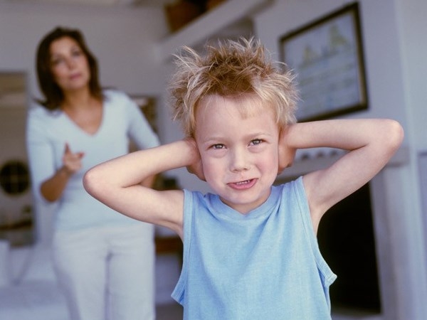 Wie man ein Kind für Ungehorsam bestrafen? Die Peitsche- und Lebkuchenmethode: Wie kann man ordnungsgemäß anwenden?? 02