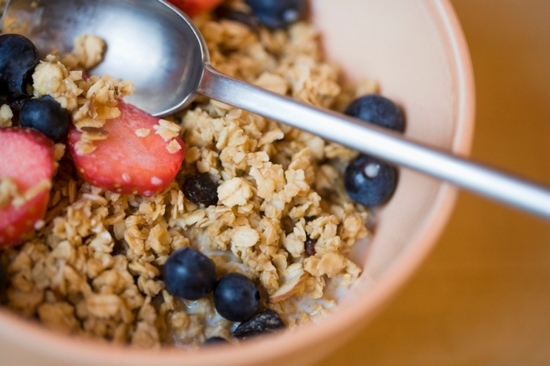 Gentlemen Brei: Nutzen und Schaden von Haferflocken, Kalorienbrei auf Wasser und Milch, Kochrezepte 04