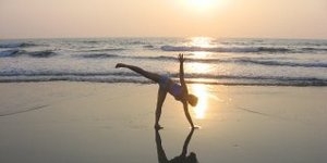 Ardhachandrasana (Halbmond-Pose) 01