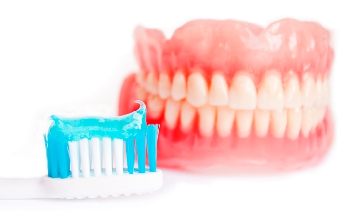 Gingivitis: Symptome und Behandlung. Wie man Gingivitis bei Kindern behandelt? 01