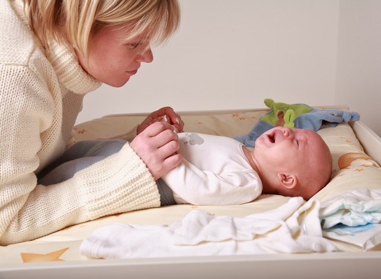 Anzeichen von Epilepsie bei einem Kind: Wie sich die Krankheit in Kindern bis zu einem Jahr und älter manifestiert? 01