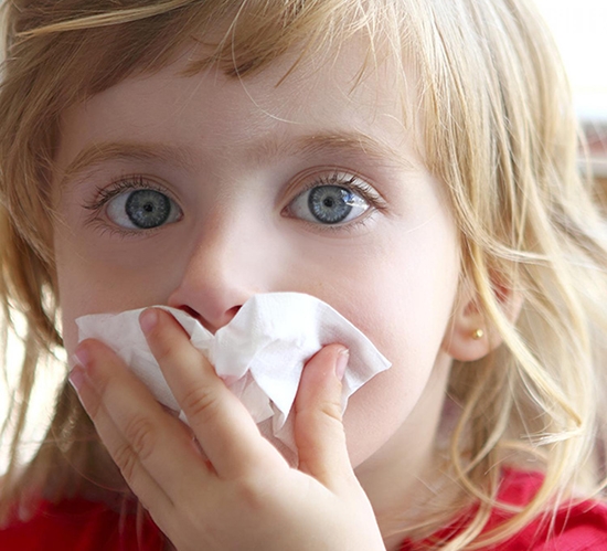 Snot im Hals: Wie man das Baby loswerden, ein älteres Kind, in einem Erwachsenen? 04