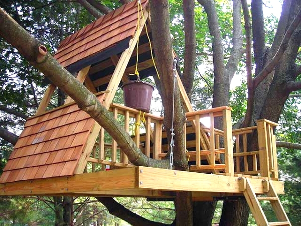 Haus auf einem Baum mit den eigenen Händen. Schritt für Schritt Herstellung 02