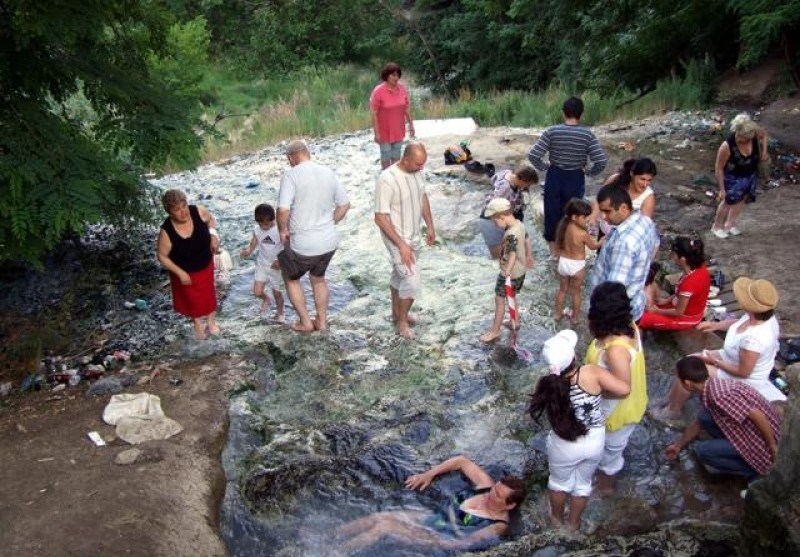 Schwefelwasserstoffbäder: Indikationen und Kontraindikationen, Vorteile und Schaden. Schwefelwasserstoffbäder in Abkhazia, MAZESTINSKY Bäder 03